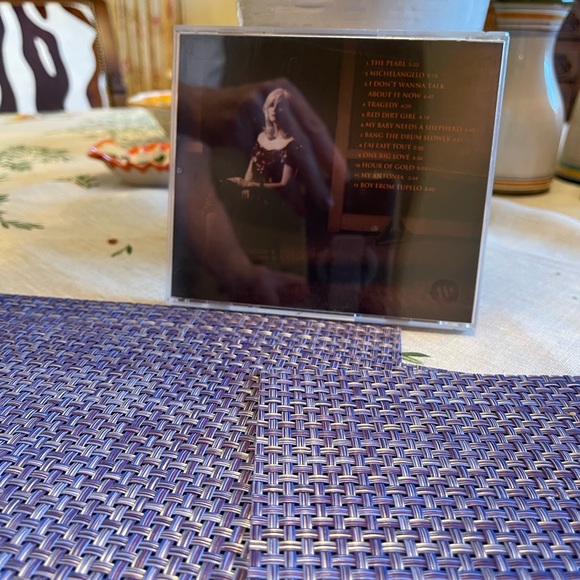 Cd Emmylou Harris “Red Dirt Girl” - Picture 2 of 3